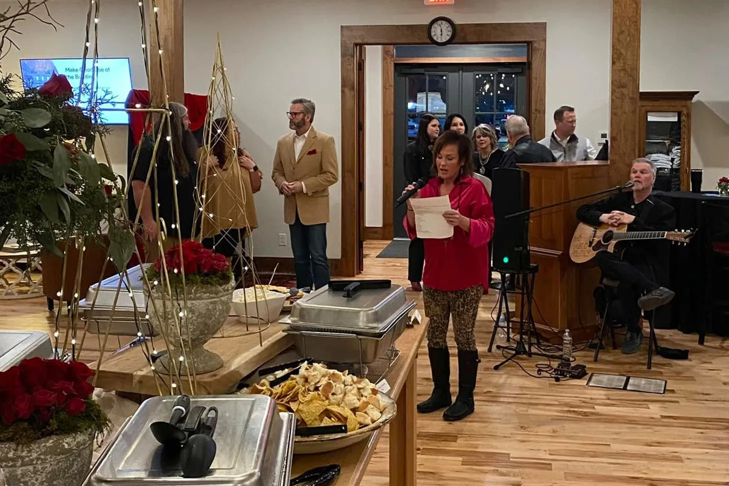 Live music beside the buffet at the banquet